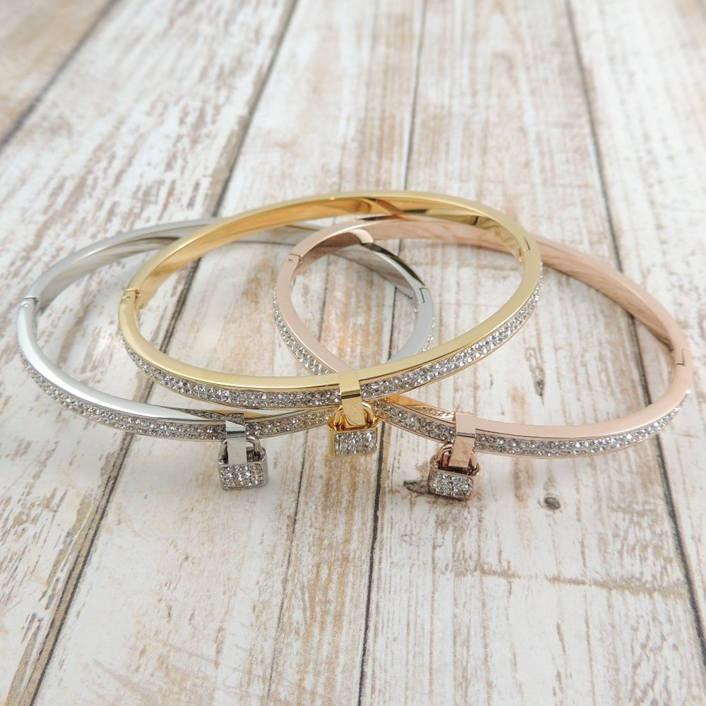 Lock Charm Bangle - Picture 3 of 13